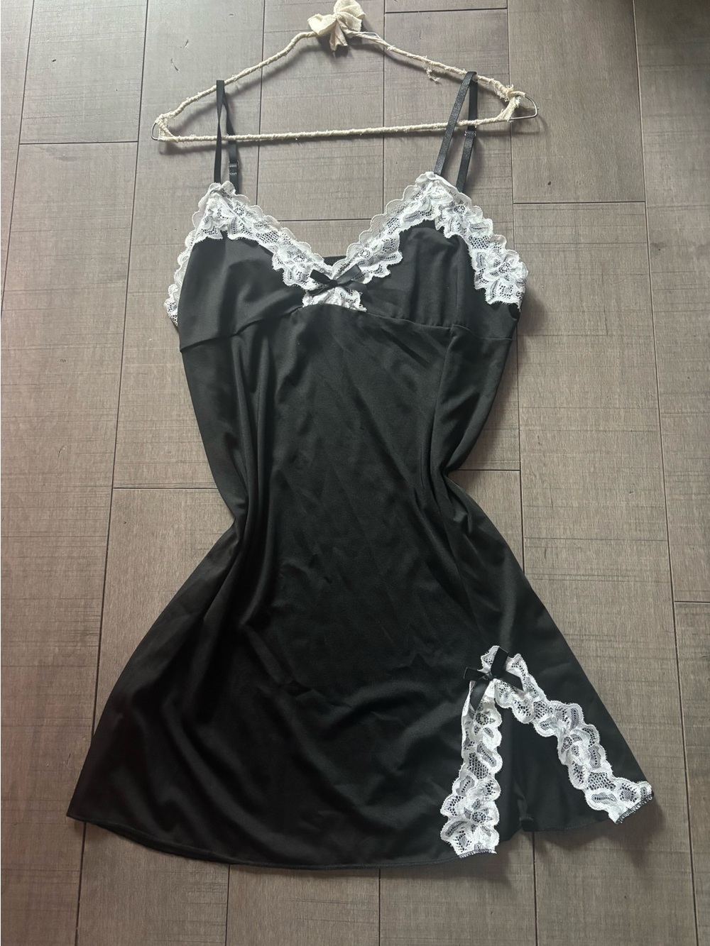 ⭐️3/$20⭐️Coquette Girl Black & White Lace-Trim Satin Chemise Slip Dress